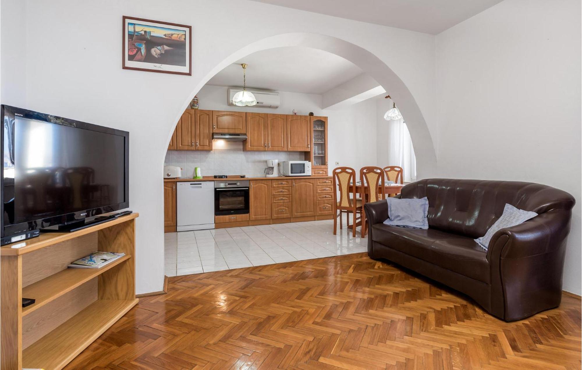Nice Apartment In Sv,Juraj With Kitchen Sveti Juraj Esterno foto